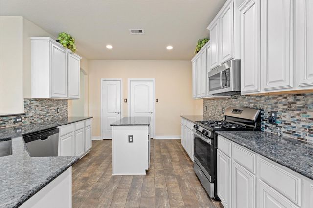 10003 S Whimbrel Circle, Conroe, TX 77385