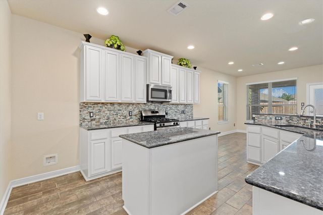 10003 S Whimbrel Circle, Conroe, TX 77385