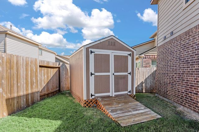 10003 S Whimbrel Circle, Conroe, TX 77385