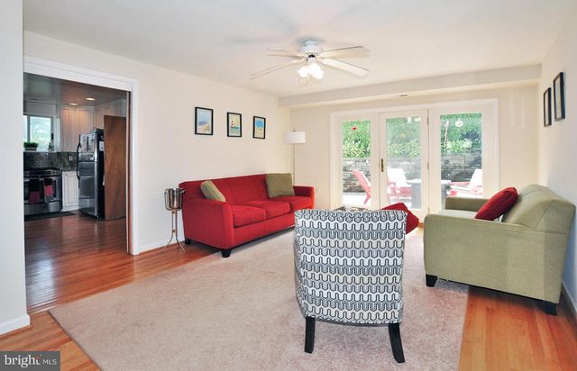 4306 KENTBURY DR, Bethesda, MD 20814