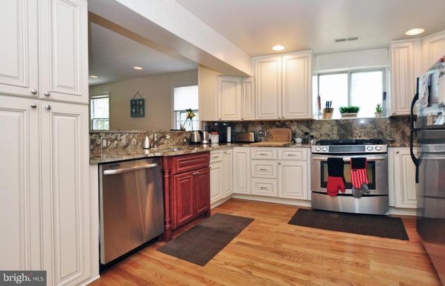 4306 KENTBURY DR, Bethesda, MD 20814