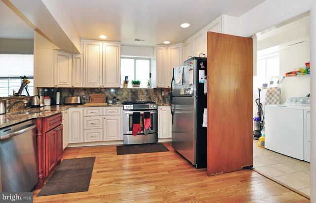 4306 KENTBURY DR, Bethesda, MD 20814