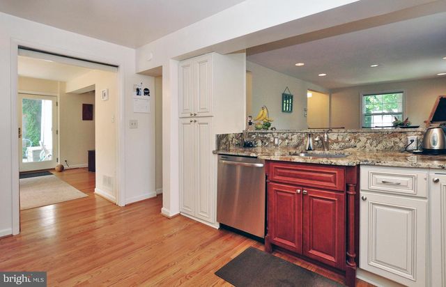 4306 KENTBURY DR, Bethesda, MD 20814