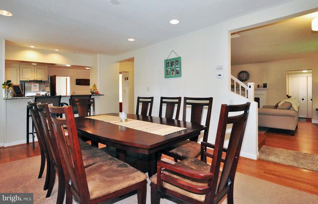 4306 KENTBURY DR, Bethesda, MD 20814