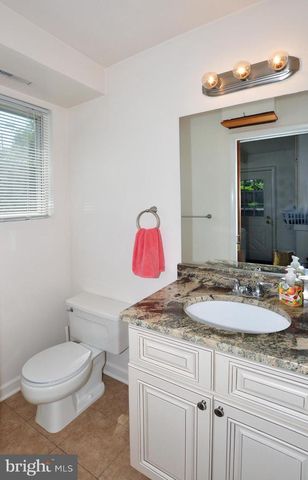 4306 KENTBURY DR, Bethesda, MD 20814