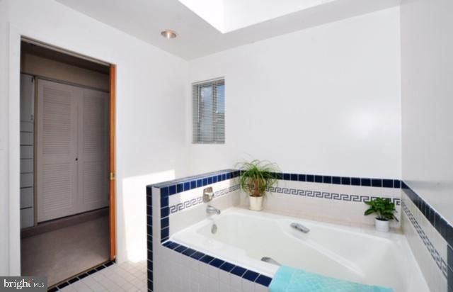 4306 KENTBURY DR, Bethesda, MD 20814