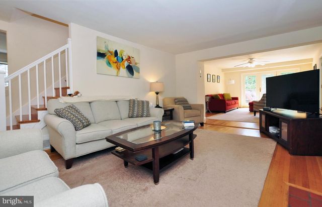 4306 KENTBURY DR, Bethesda, MD 20814