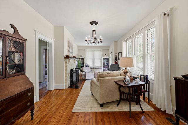 850 W Lexington, Danville, KY 40422