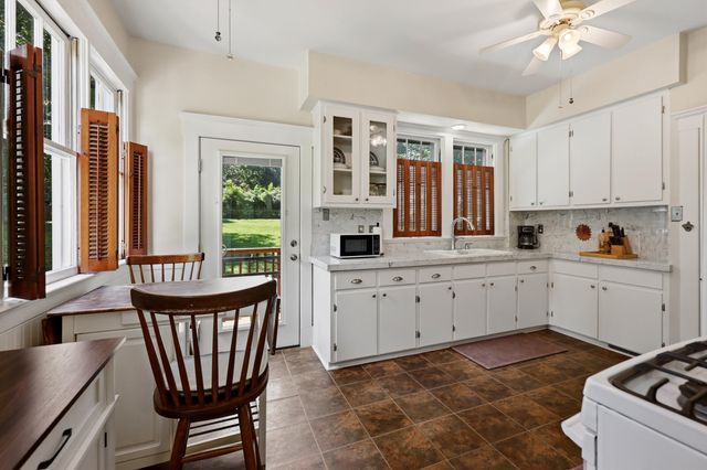 850 W Lexington, Danville, KY 40422