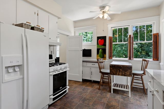 850 W Lexington, Danville, KY 40422
