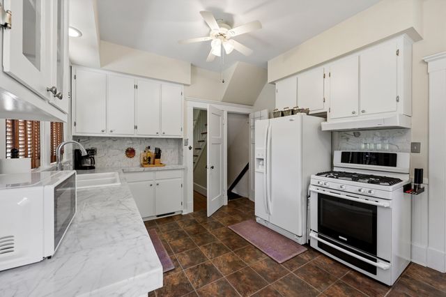 850 W Lexington, Danville, KY 40422