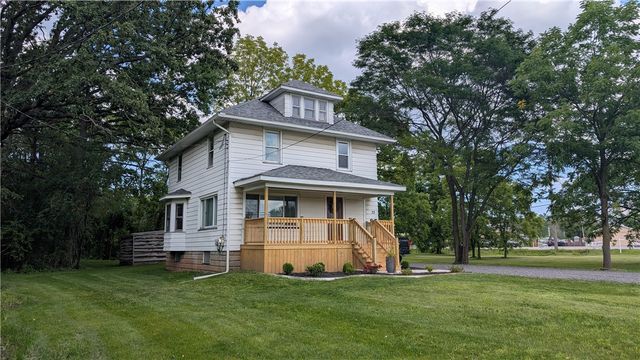 22 Cherry Road, Gates, NY 14624