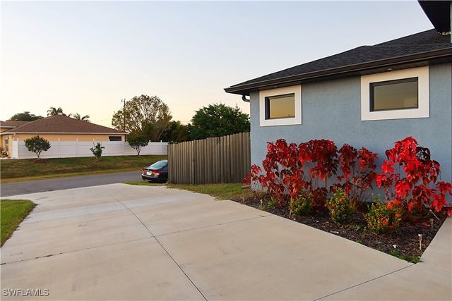 511 Tropicana PKWY W, Cape Coral, FL 33993