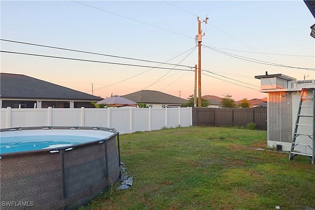 511 Tropicana PKWY W, Cape Coral, FL 33993