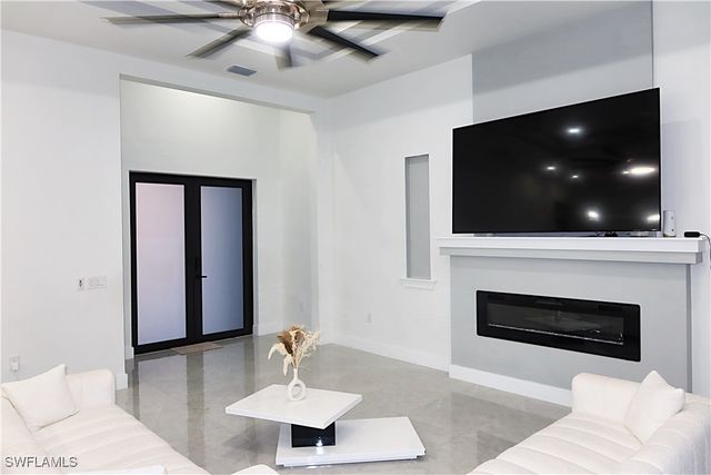 511 Tropicana PKWY W, Cape Coral, FL 33993