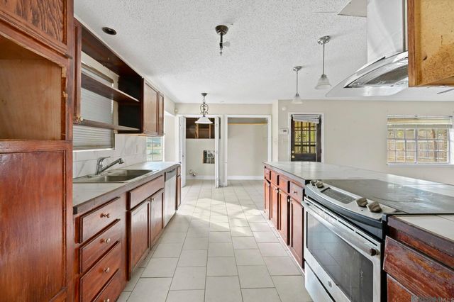 3405 Casa Grande Dr, Baton Rouge, LA 70814