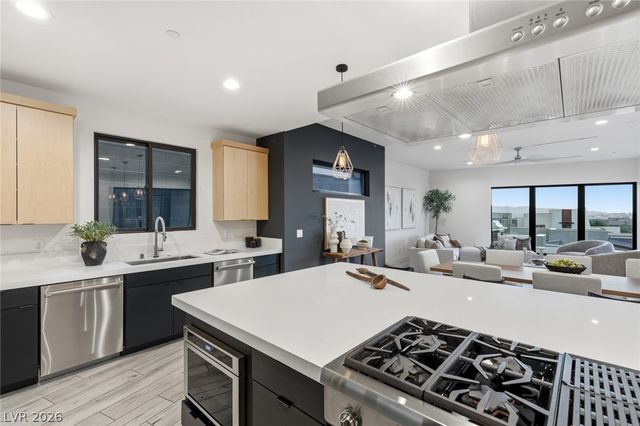 2208 Overlook Canyon Lane, Henderson, NV 89052