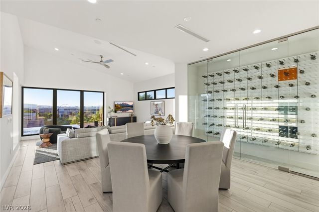 2208 Overlook Canyon Lane, Henderson, NV 89052