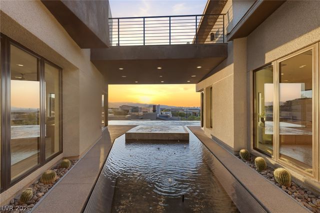 2208 Overlook Canyon Lane, Henderson, NV 89052