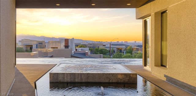 2208 Overlook Canyon Lane, Henderson, NV 89052