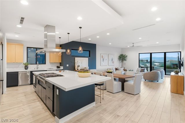 2208 Overlook Canyon Lane, Henderson, NV 89052