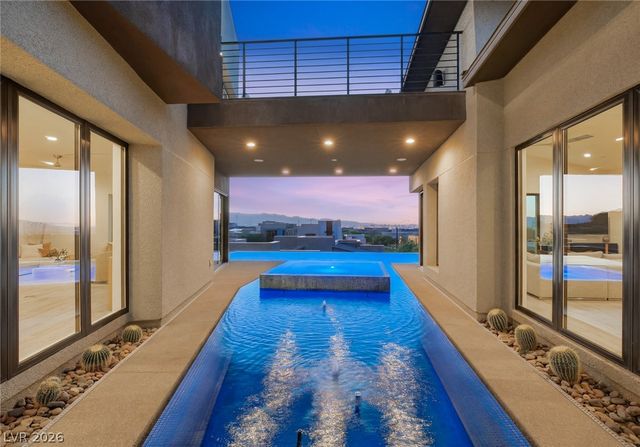 2208 Overlook Canyon Lane, Henderson, NV 89052