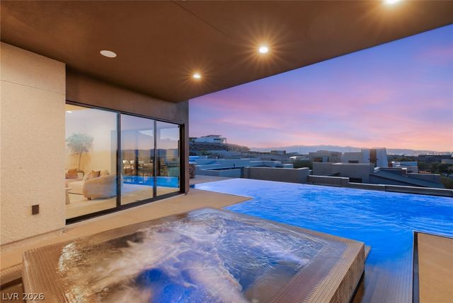 2208 Overlook Canyon Lane, Henderson, NV 89052