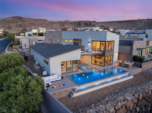 2208 Overlook Canyon Lane, Henderson, NV 89052