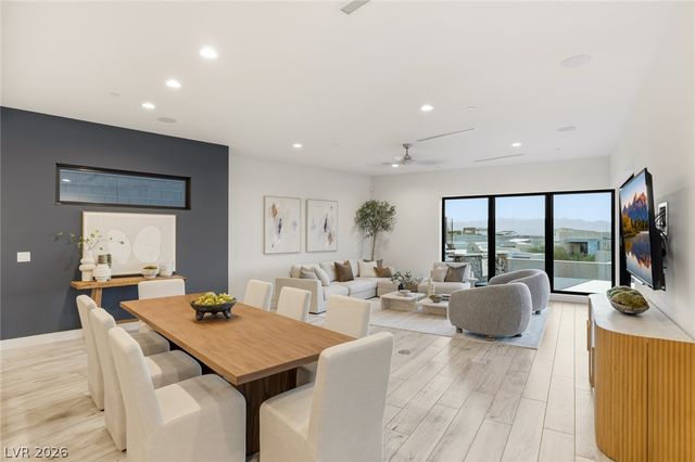 2208 Overlook Canyon Lane, Henderson, NV 89052