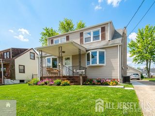 23 3rd Street, Sayreville, NJ 08872