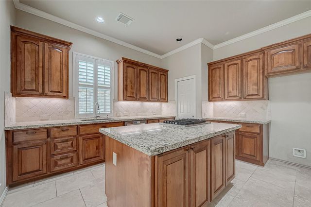 7206 Spring Meadow Lane, Katy, TX 77494
