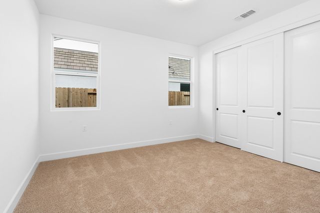 6521 W Wood Drive Lot1048, Visalia, CA 93277