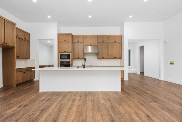 6521 W Wood Drive Lot1048, Visalia, CA 93277