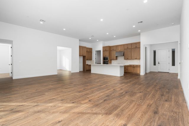 6521 W Wood Drive Lot1048, Visalia, CA 93277