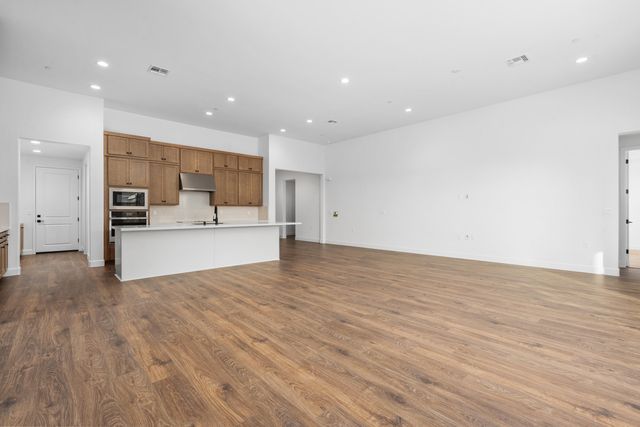 6521 W Wood Drive Lot1048, Visalia, CA 93277