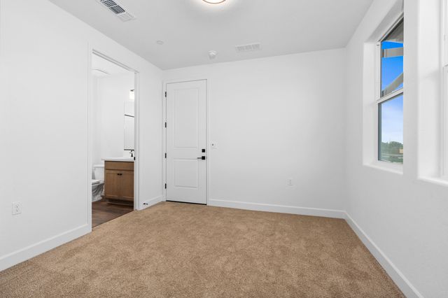 6521 W Wood Drive Lot1048, Visalia, CA 93277