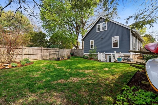 460 Baker Street, Boston, MA 02132