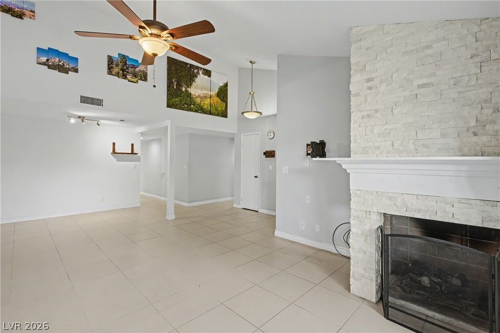 Image 13 of property listing at 5620 Roseridge Avenue, Las Vegas, NV 89107