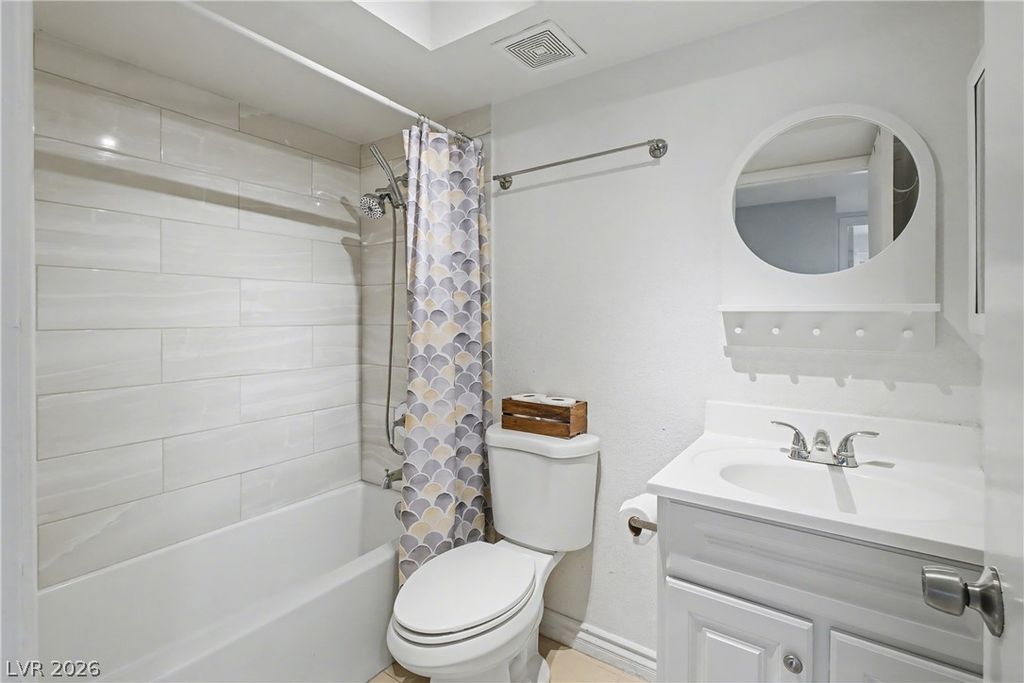 Image 31 of property listing at 5620 Roseridge Avenue, Las Vegas, NV 89107