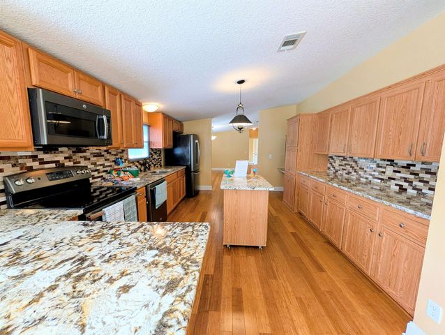 3969 Oak Terrace Rd, St Augustine, FL 32086