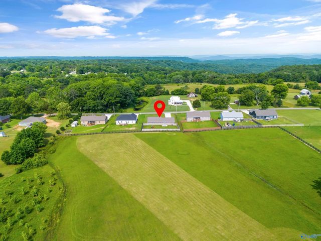 210 Mcpeters Road, Grant, AL 35747