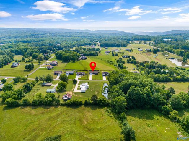 210 Mcpeters Road, Grant, AL 35747