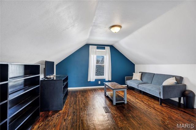 1200 E 8th Street, Washington, MO 63090