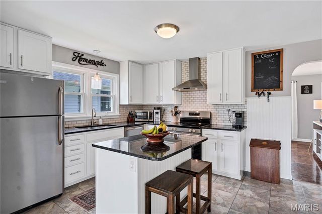 1200 E 8th Street, Washington, MO 63090