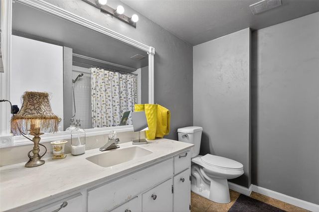 6100 N Brookline Avenue 12, Oklahoma City, OK 73112