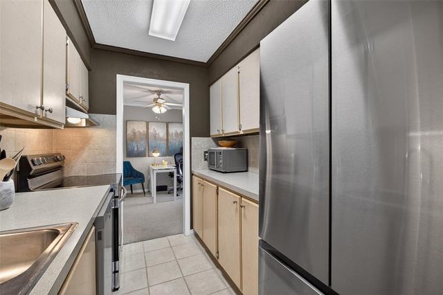 6100 N Brookline Avenue 12, Oklahoma City, OK 73112