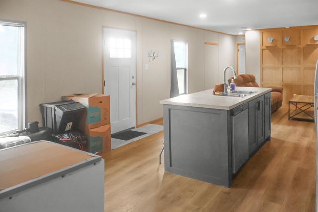 21835 NW Lake Mckenzie Boulevard, Altha, FL 32421