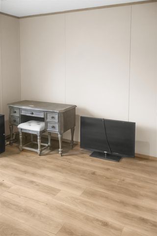 21835 NW Lake Mckenzie Boulevard, Altha, FL 32421