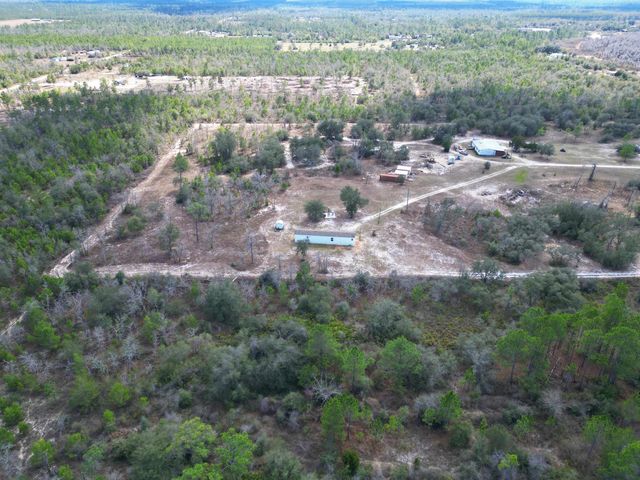 21835 NW Lake Mckenzie Boulevard, Altha, FL 32421