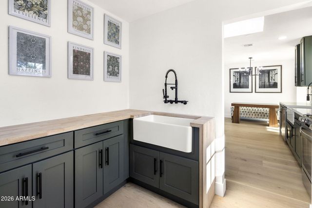 627 N 59TH Place, Mesa, AZ 85205